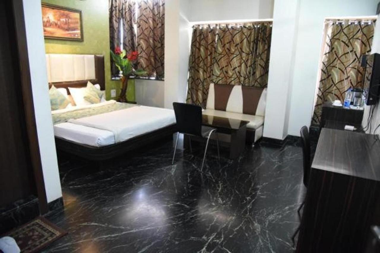Hotel Pink Pearl Raigarh Exterior foto